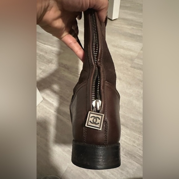 Vintage Chanel Riding boots. - Picture 4 of 17